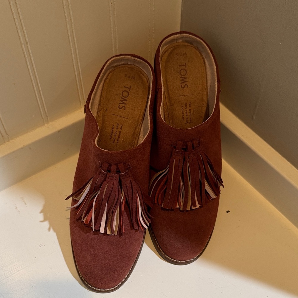 TOMS Women's Suede Tassel Mules